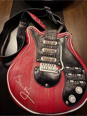 Queen x Vendula Brian May Red Special Guitar Bag